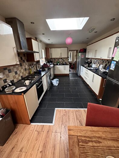 6 Bedroom House To Rent In Teignmouth Road - Bed, Selly Oak, West Midlands, B29