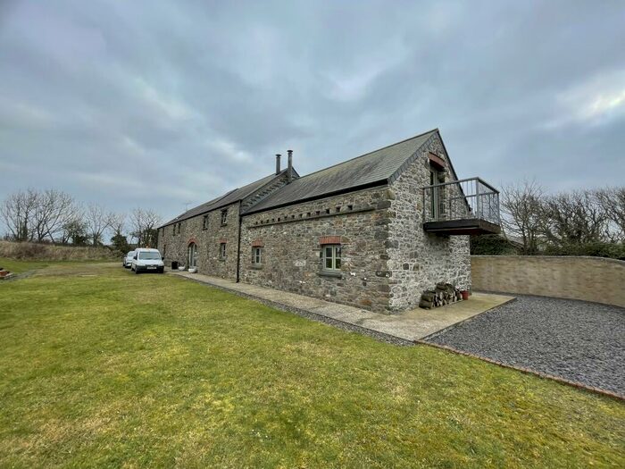4 Bedroom Barn Conversion To Rent In Haverfordwest, SA62