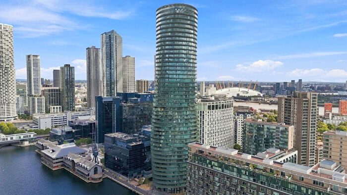 1 Bedroom Flat For Sale In Arena Tower, Crossharbour Plaza, London, E14