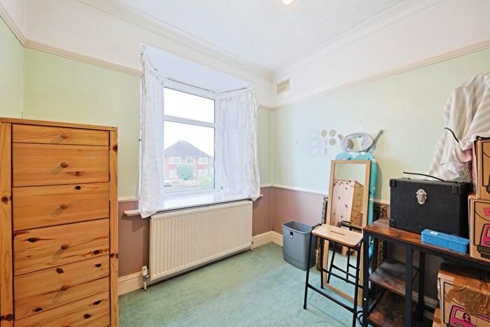3 Bedroom Semi-Detached House For Sale In Wolfreton Lane, Willerby, Hull, HU10