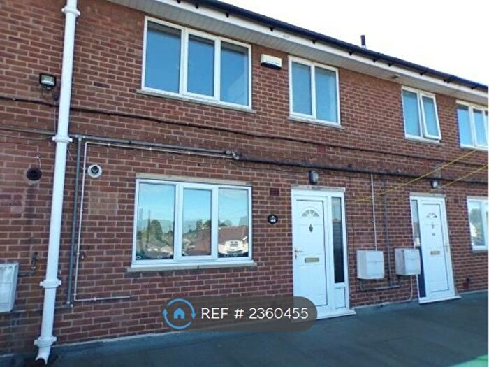 3 Bedroom Maisonette To Rent In Monksway, Nottingham, NG11