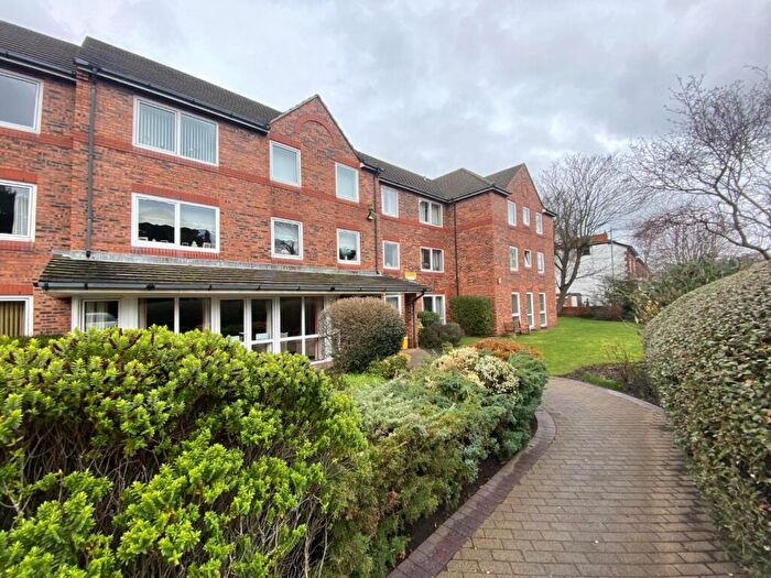 2 Bedroom Apartment For Sale In Blundellsands Road East, Liverpool, L23