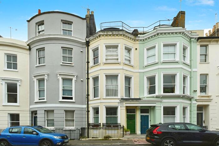 1 Bedroom Flat For Sale In St. Georges Terrace, Brighton, BN2