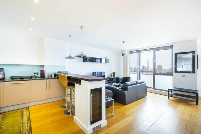 2 Bedroom Flat To Rent In Spencer Way, Shadwell, E1