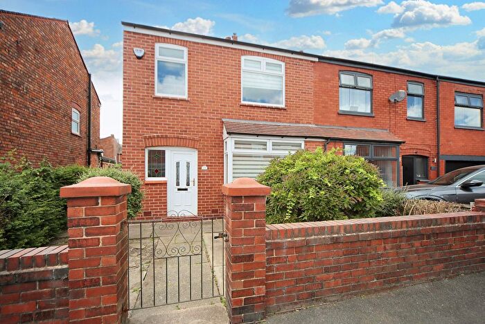 3 Bedroom Semi-Detached House For Sale In Hodges Street, Wigan, WN6