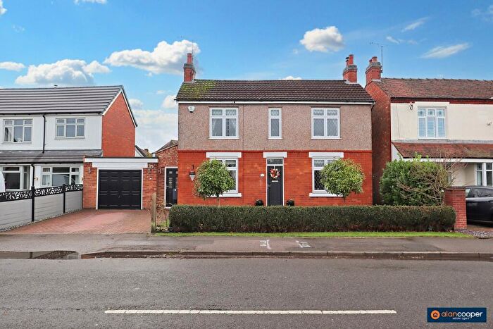 3 Bedroom Detached House For Sale In Rugby Road, Bulkington, CV12