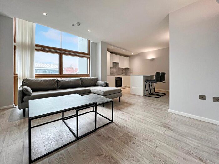 2 Bedroom Apartment To Rent In West Point, Wellington Street, Leeds City Centre, LS1