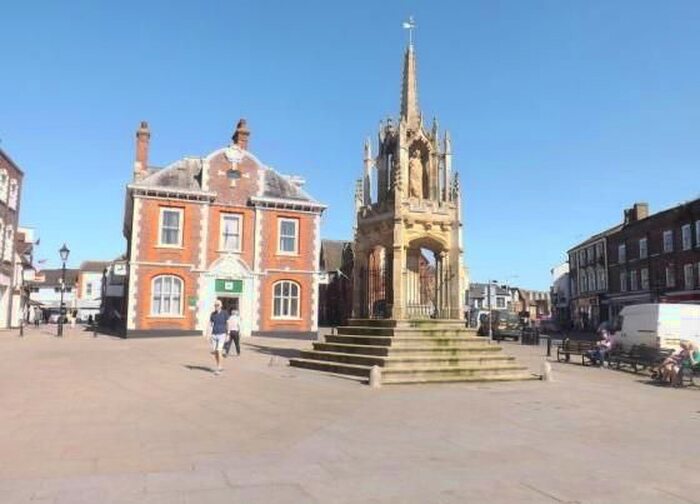 1 Bedroom Flat To Rent In Market Square, Leighton Buzzard LU7