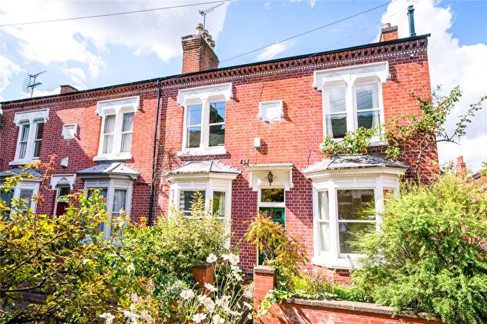4 Bedroom End Of Terrace House For Sale In Brookhouse Avenue, Highfields, Leicester, LE2