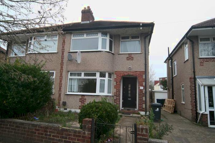 3 Bedroom Property To Rent In Alderney Gardens, Northolt, UB5