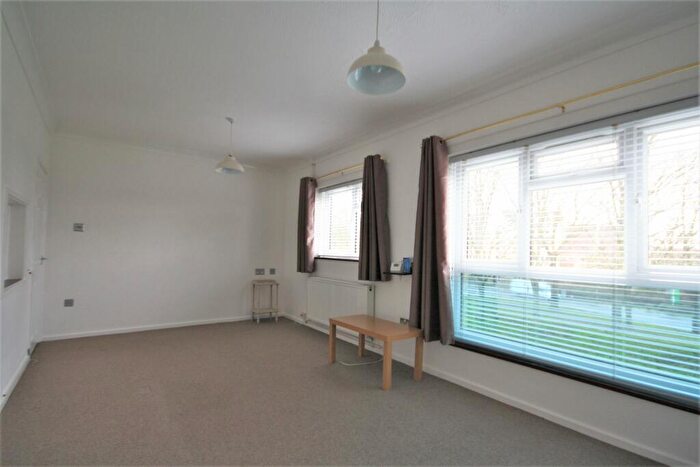 2 Bedroom Flat To Rent In Cannell Green, Norwich, NR3
