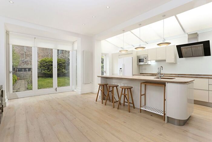 6 Bedroom Detached House To Rent In Buxton Gardens, London, W3