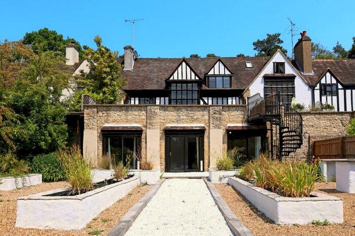 3 Bedroom House To Rent In Penn Road, Knotty Green, Beaconsfield, HP9