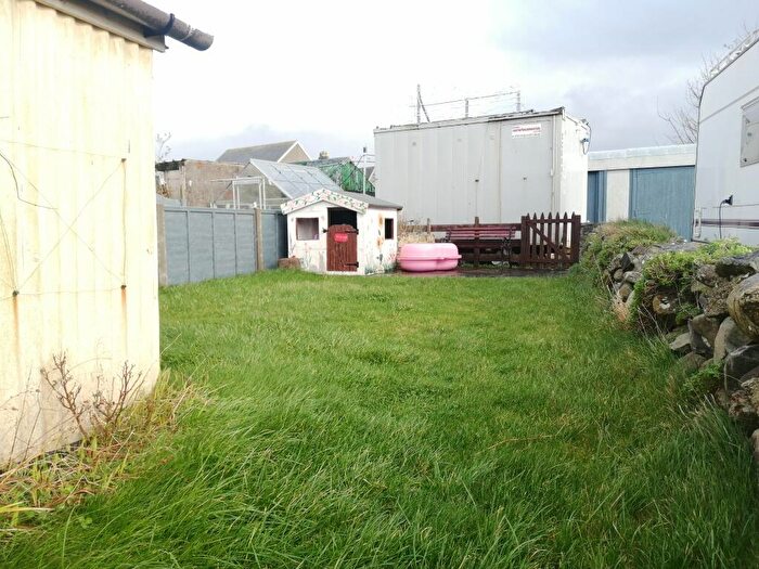 2 Bedroom End Of Terrace House To Rent In Glan Gwna Terrace, Caeathro, LL55