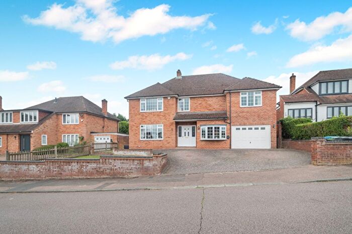 5 Bedroom Detached House For Sale In St. Michaels Avenue, Hemel Hempstead, Hertfordshire, HP3