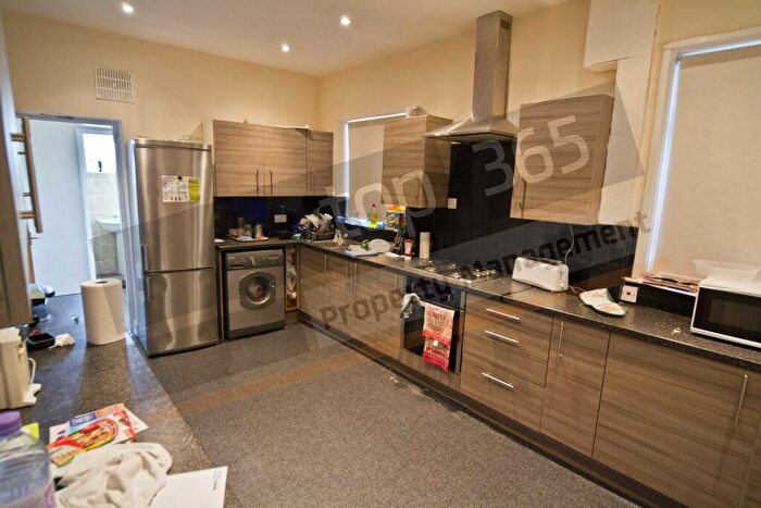 2 Bedroom Terraced House To Rent In **£pppw Excluding Bills** Harlaxton Drive, Lenton, NG7