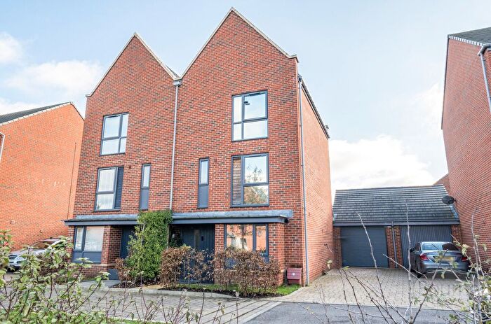 4 Bedroom Semi Detached House For Sale In Signal Hill Road, Bordon, Hampshire, GU35