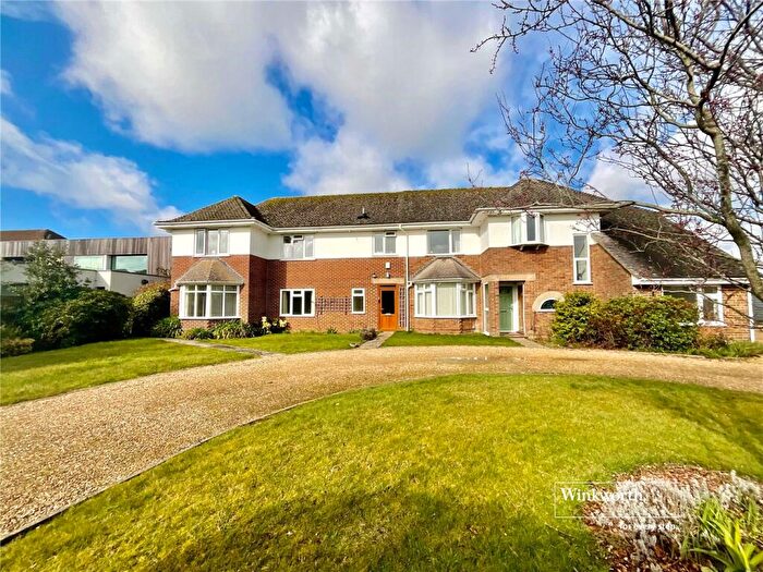 2 Bedroom Apartment To Rent In Rook Hill Road, Christchurch, BH23