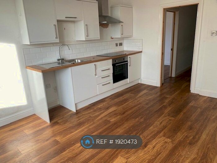 2 Bedroom Flat To Rent In Haldon Road, Exeter, EX4