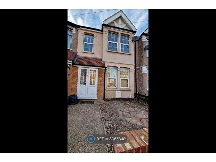 4 Bedroom Terraced House To Rent In Bushey Road, Hayes, UB3