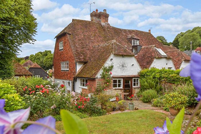 5 Bedroom Semi-Detached House For Sale In Chapel Road, Sutton Valence, Maidstone, Kent, ME17