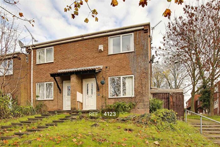 2 Bedroom Terraced House To Rent In Landmere Gardens, Mapperley, Nottingham, NG3