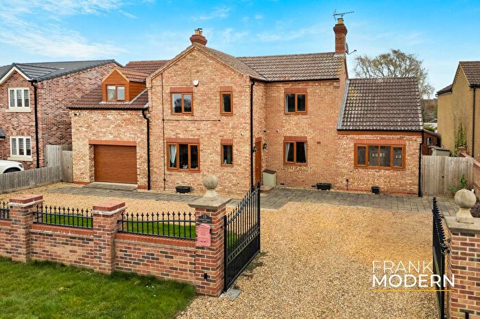 4 Bedroom Detached House For Sale In Burnt House Road, Whittlesey, PE7
