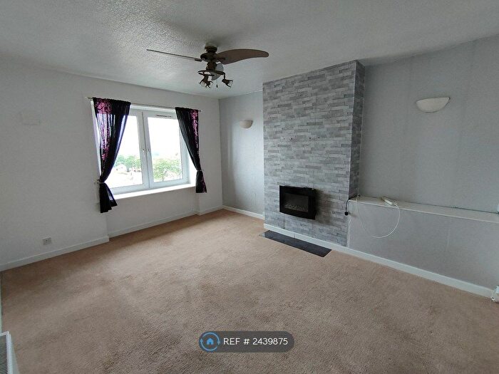 3 Bedroom Flat To Rent In Manor Avenue, Aberdeen, AB16