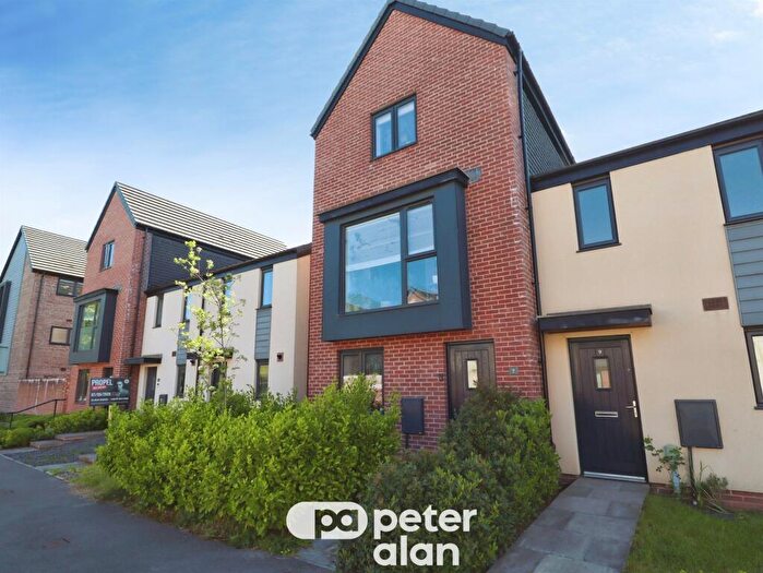 3 Bedroom Town House For Sale In Gwern Catherine, Capel Llanilltern, Cardiff, CF5