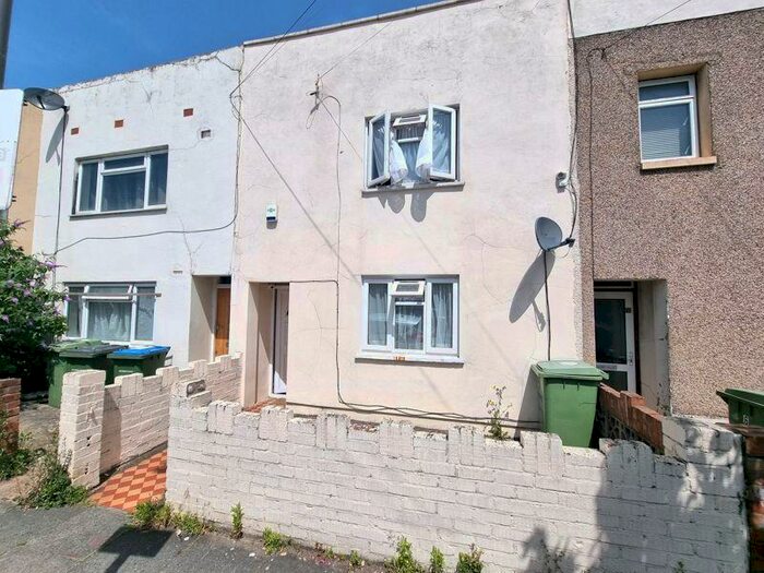 3 Bedroom Terraced House To Rent In Frederick Place, London, SE18