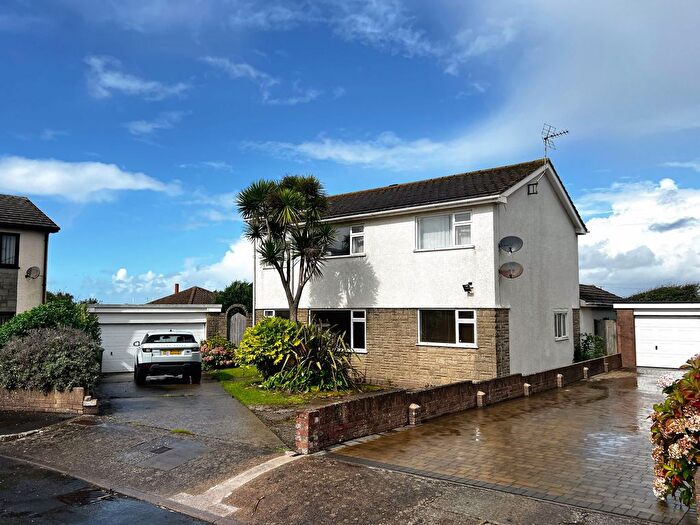 4 Bedroom Detached House For Sale In Pintail Close, Porthcawl, CF36