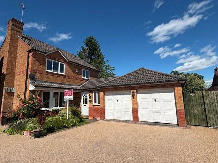 4 Bedroom House To Rent In Ashley Way, Balsall Common, CV7