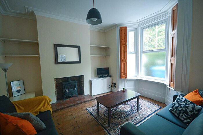 4 Bedroom House To Rent In Wellington Avenue, Liverpool, L15