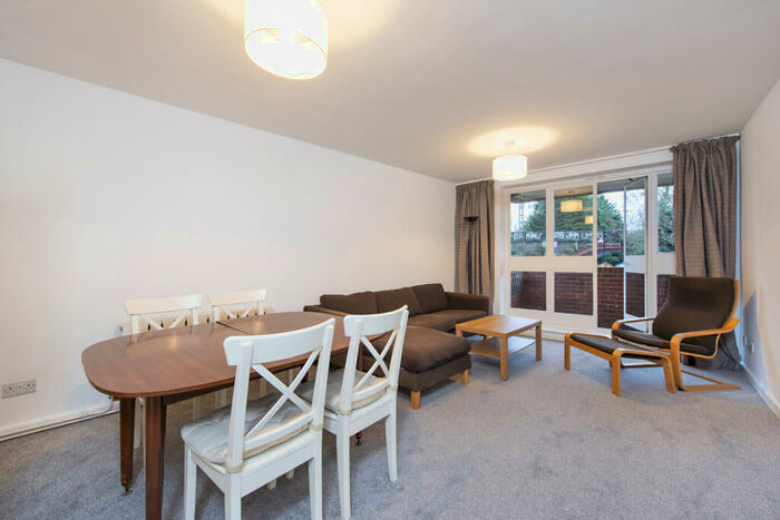 3 Bedroom Flat To Rent In Lissenden Gardens, Gospel Oak, NW5
