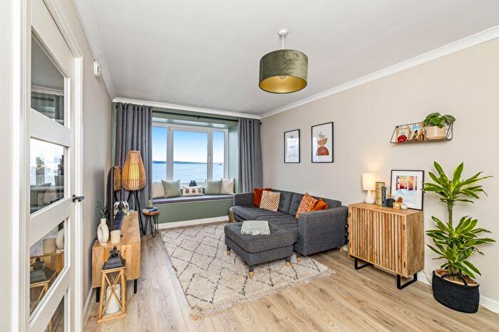 2 Bedroom Flat For Sale In / Starbank Road, Trinity, Edinburgh, EH5