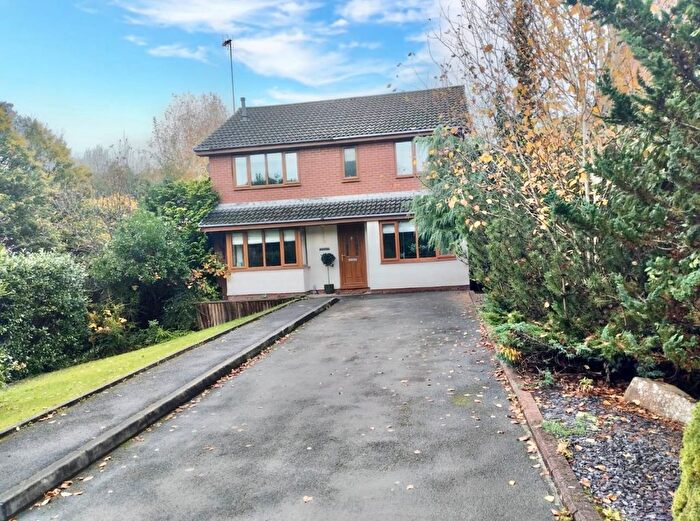 4 Bedroom Detached House For Sale In Shearing Avenue, Norden, Rochdale, OL12