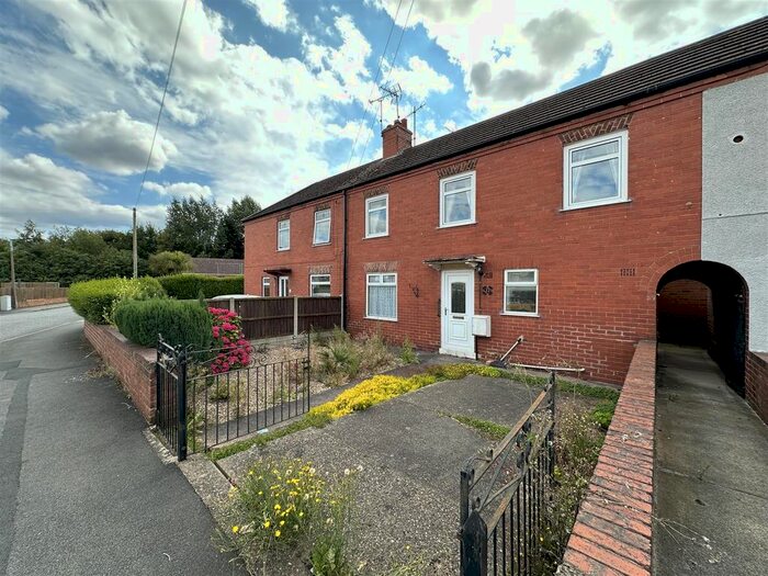 3 Bedroom Property To Rent In South Avenue, Shirebrook, Mansfield, NG20