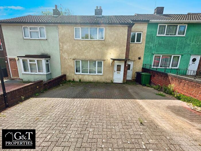 3 Bedroom Terraced House To Rent In Lyndale Road, Dudley, DY2