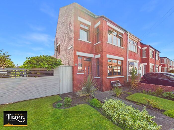 3 Bedroom Semi-Detached House For Sale In Elaine Avenue, Blackpool, FY4