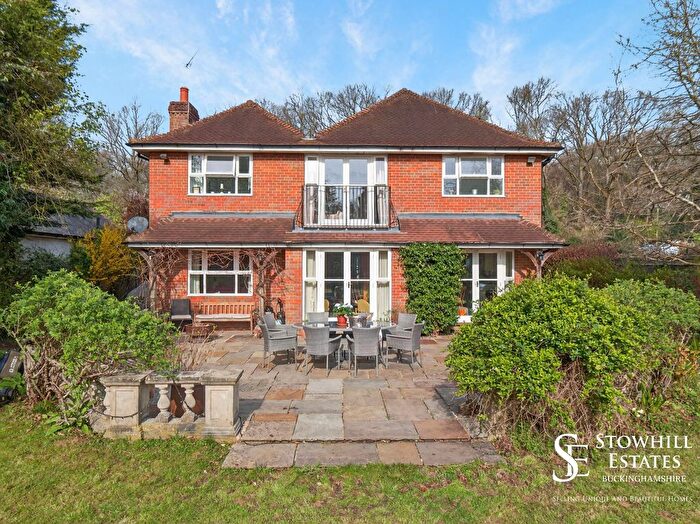 5 Bedroom Detached House For Sale In Marlow Common, Marlow, SL7