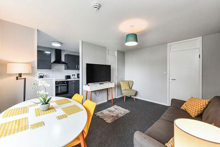 3 Bedroom Flat To Rent In Rivergreen, Nottingham, NG11