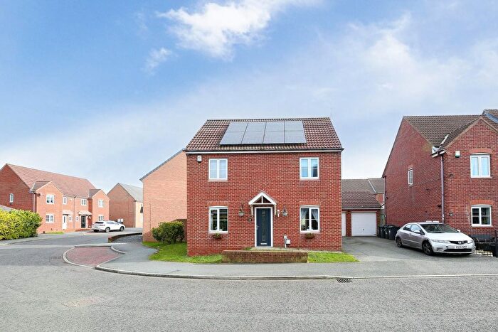 3 Bedroom Detached House For Sale In Cloverfield, West Allotment, NE27