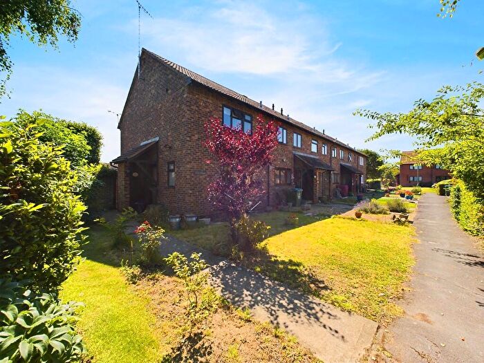 2 Bedroom End Of Terrace House To Rent In Wakehurst Place, Littlehampton, BN16