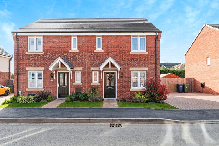 3 Bedroom Semi-Detached House For Sale In Fillenham Way, Chatteris, PE16