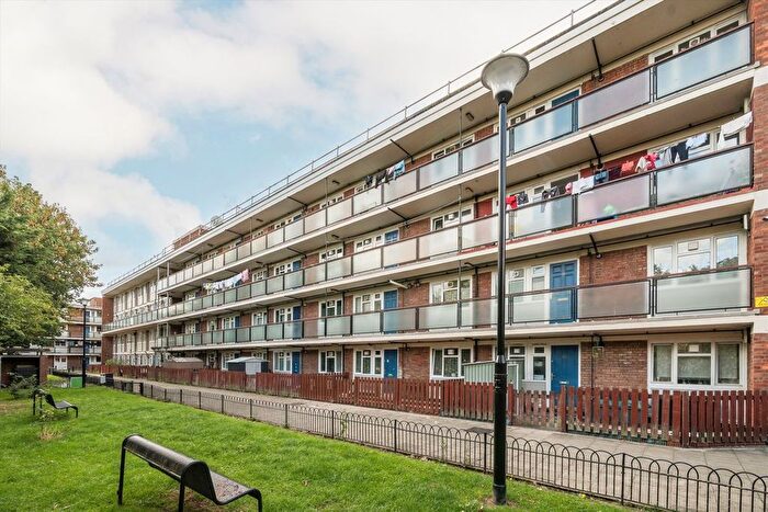 1 Bedroom Flat For Sale In Livermere Road, Hackney, E8