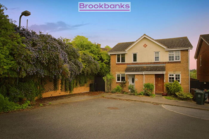 2 Bedroom End Of Terrace House To Rent In Moss Way, Dartford, DA2