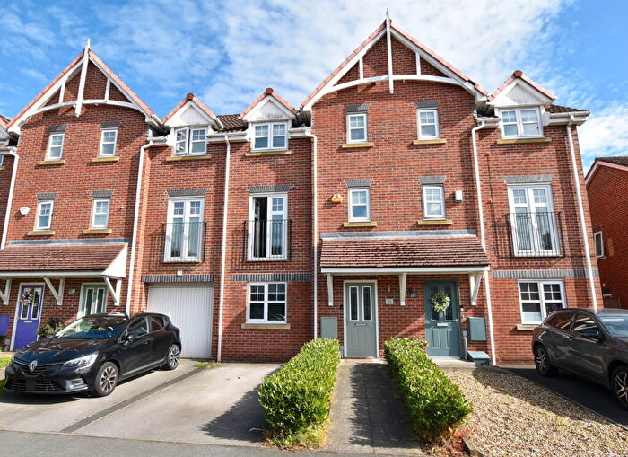 4 Bedroom Town House For Sale In Terminus Road, Bromborough, CH62