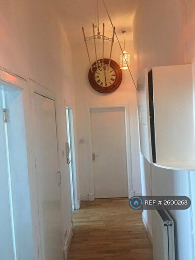 3 Bedroom Flat To Rent In Duke Street, Glasgow, G31