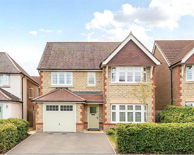 4 Bedroom Detached House For Sale In Roundway Rise, Calne, SN11