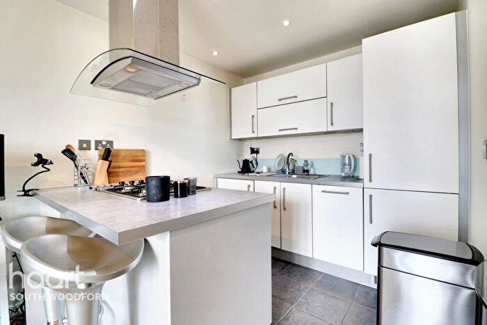 1 Bedroom Flat To Rent In Queen Mary Avenue, London, E18